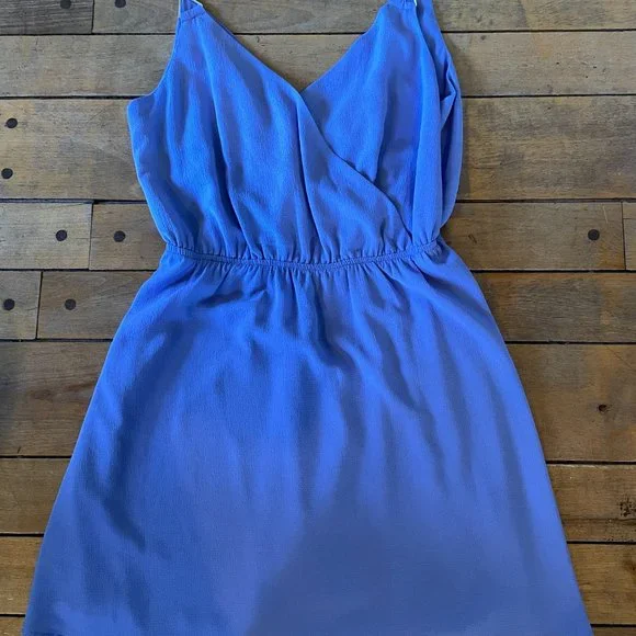 Dress - Picture 3 of 4